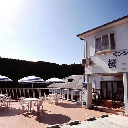Sea Side Pension Sakuraya Изу Екстериор снимка